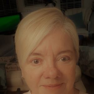 Meet your Posher, Anne